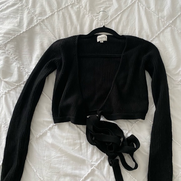 Selling SNDY’s XS Prima knit top from Revolve. In perfect condition - Picture 4 of 4